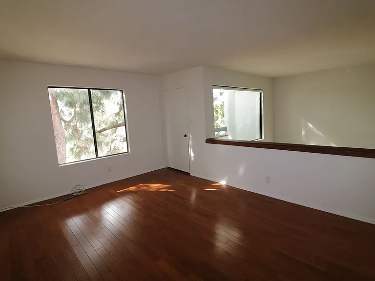 4425 Whitsett Ave #213 — Photo 19