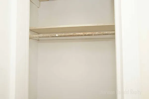 Rented by Norman Raindel, LREB | media 20