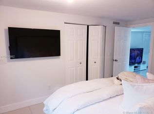 601 SW 6th Ave, Hallandale Beach, FL 33009