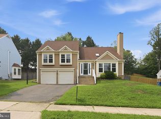 7690 Green Garland Dr, Springfield, VA 22153