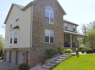 511 Southfield Dr, Greensburg, PA 15601