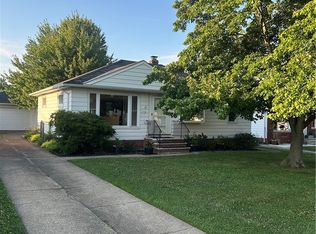 10982 Naomi Dr, Parma, OH 44130