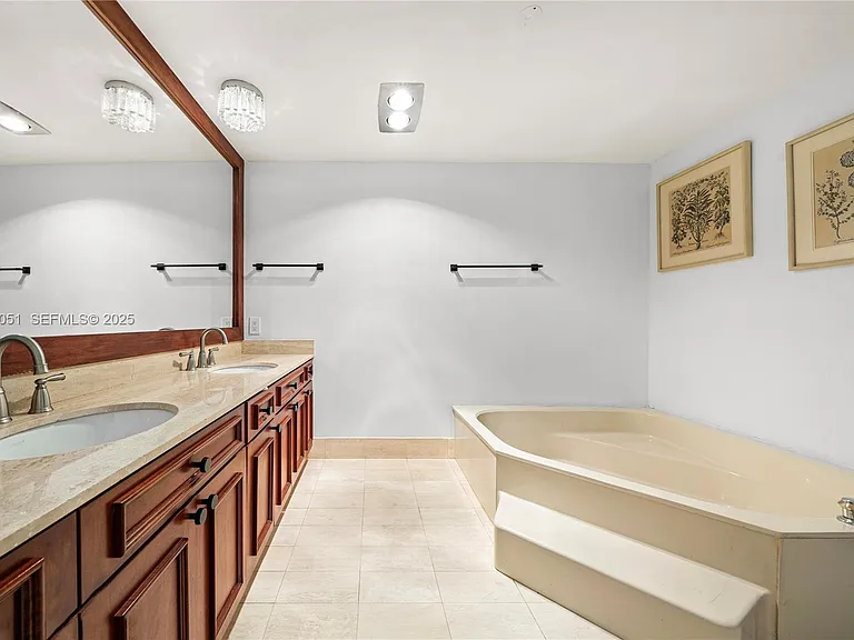 10175 Collins Ave #307 — Photo 11