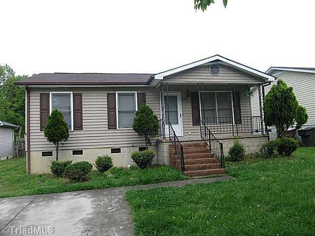 1st image of 305 B Franklin Blvd