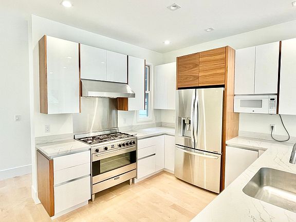 4th image of 1263 Jackson St #0