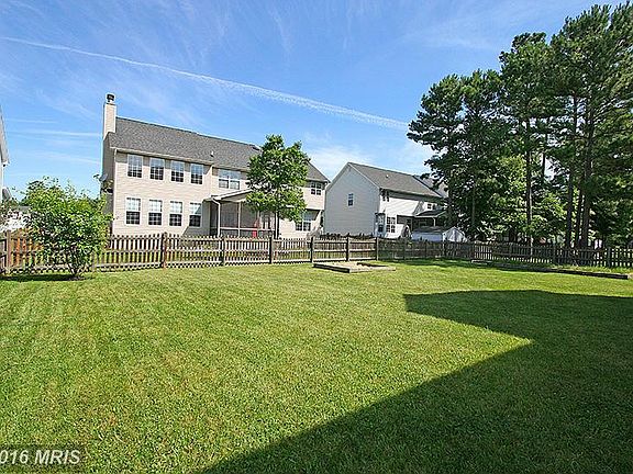 4th image of 525 Caspian Dr