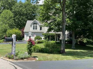 34 Kinloch Dr, Stratham, NH 03885