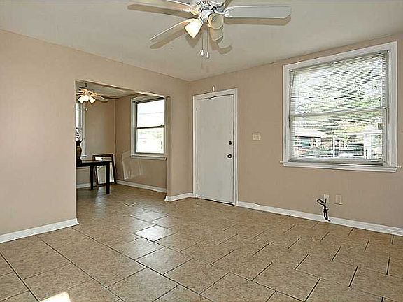 4th image of 4302 Van Ave