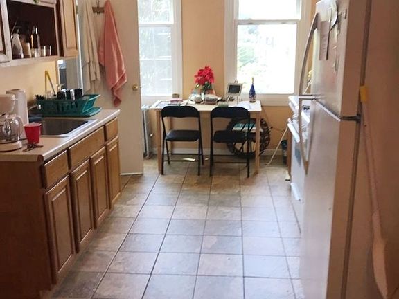 4th image of 42 Wilson Ave APT 3R