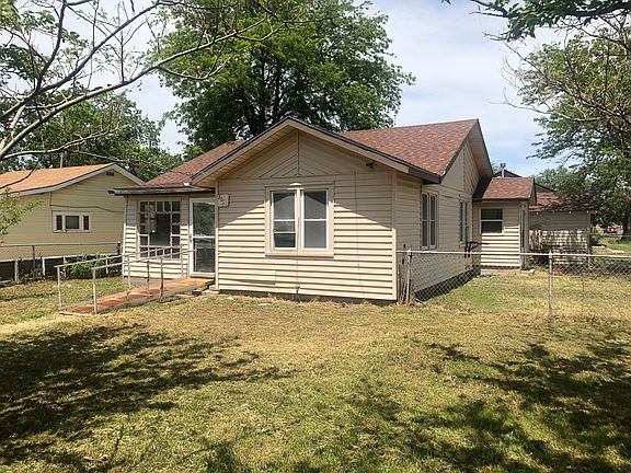 2nd image of 3617 SE 11th Ave