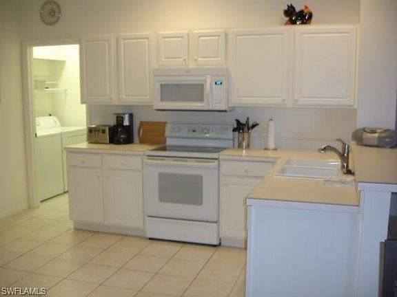 5th image of 15824 Beachcomber Ave
