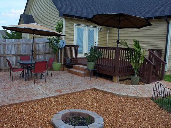 5th image of 576 Tracy Ln