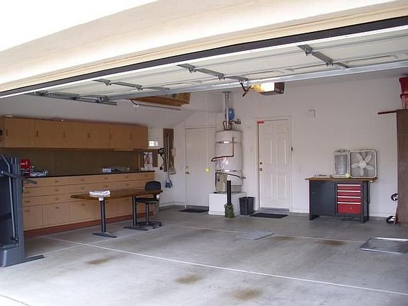 3rd image of 7153 Stagecoach Cir