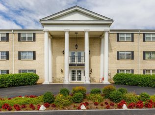 321 El Conquistador Pl, Louisville, KY 40220