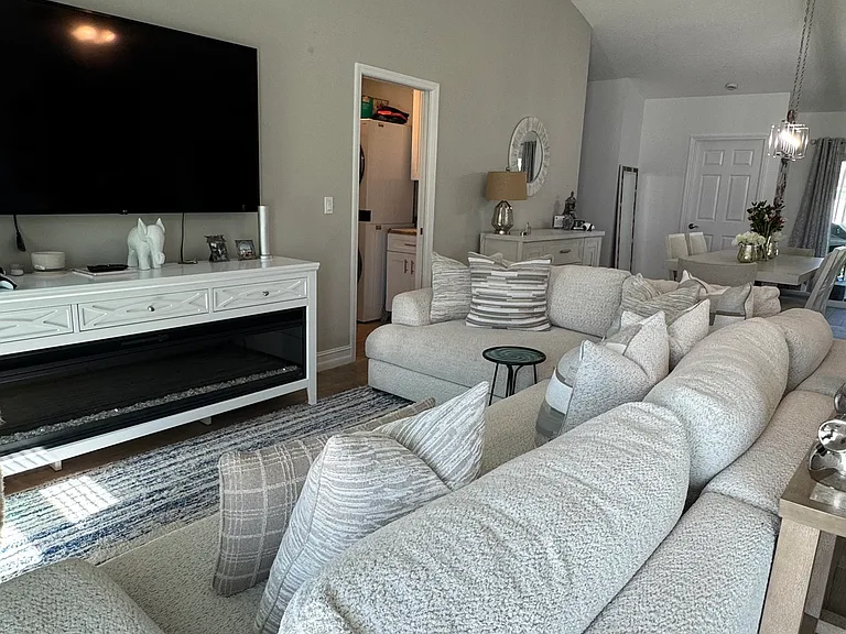 1801 SW Dalmatian Ave — Photo 17