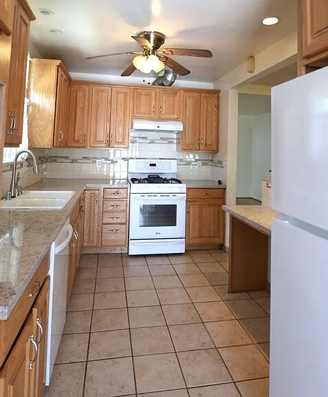 2729 N Brighton St — Photo 4