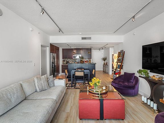 5th image of 1900 N Bayshore Dr APT 1704