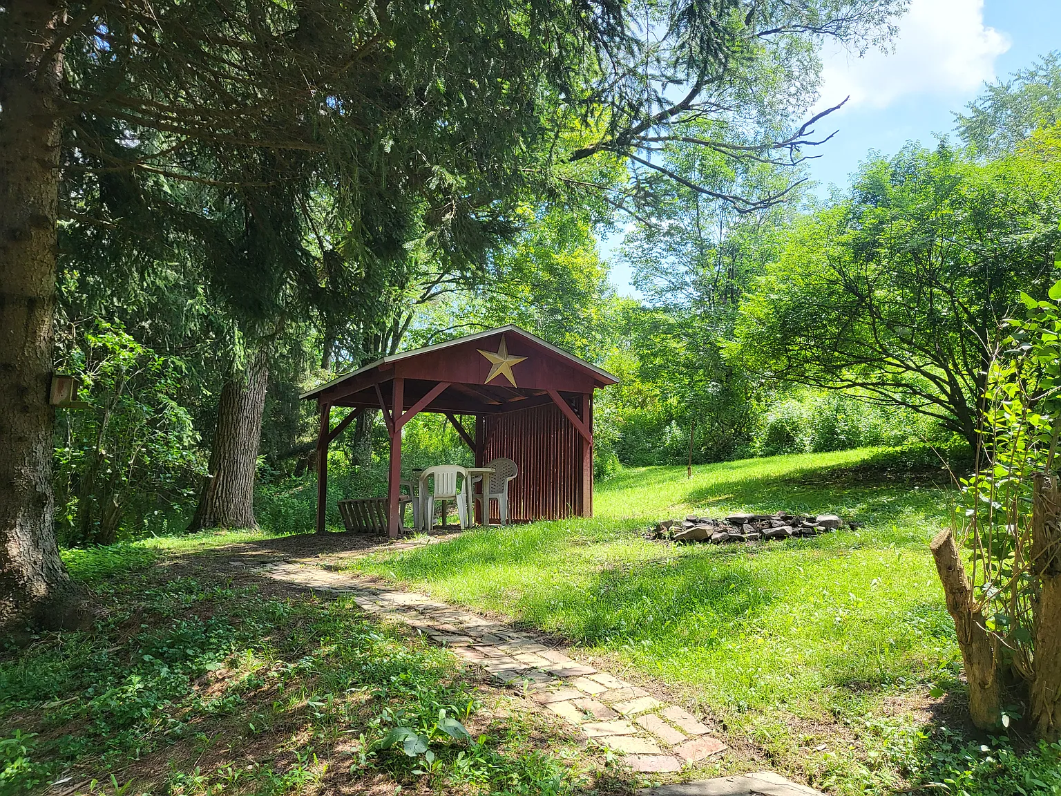 1 bed, 1.5 bath, 1000 sqft, $750 — Photo 3