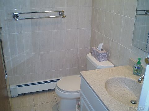 5th image of 842 N West Blvd