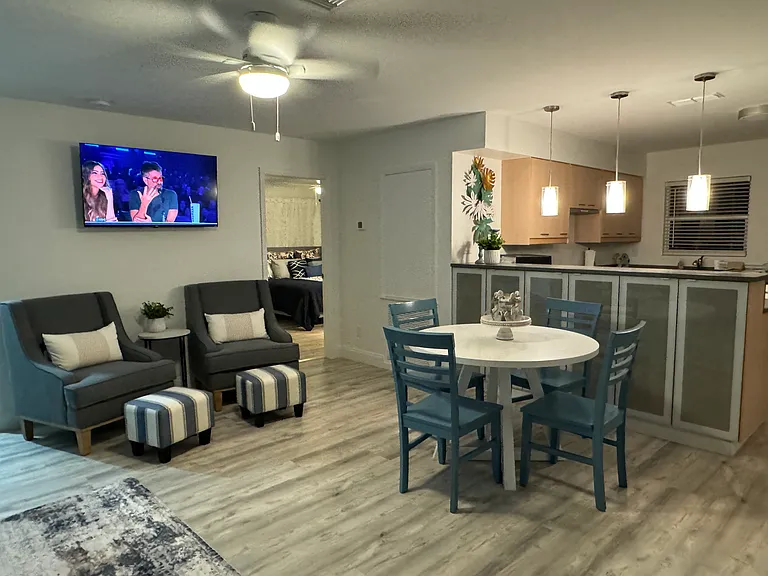 215 Flamingo St — Photo 15