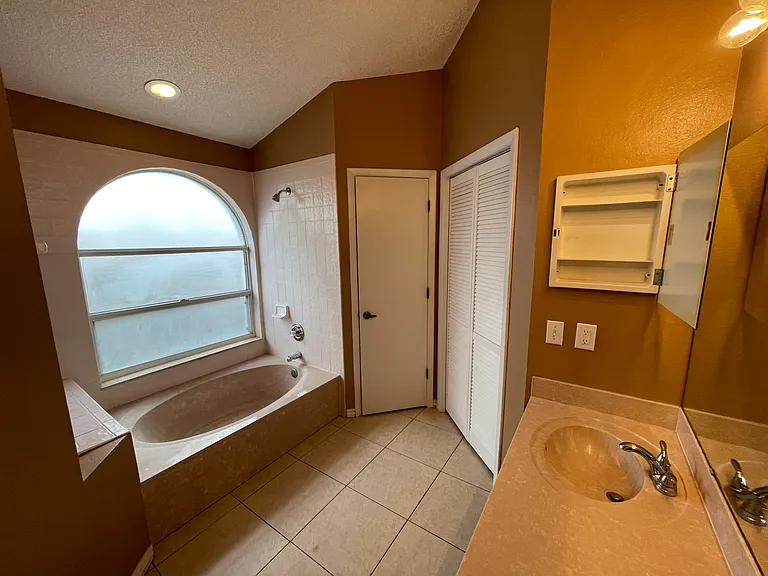 1307 Carpenter Branch Ct — Photo 21