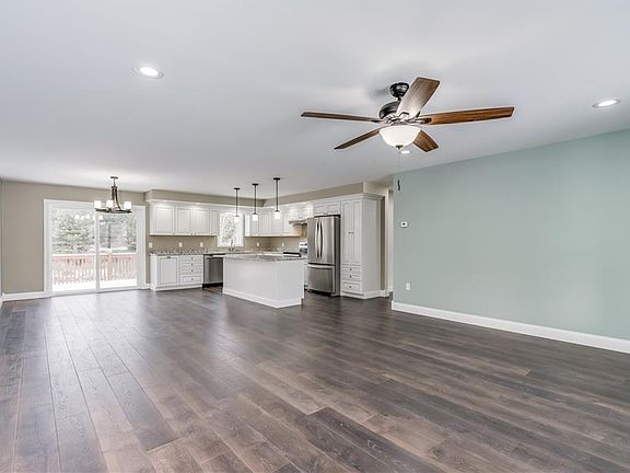 2nd image of 26 Pearl St
