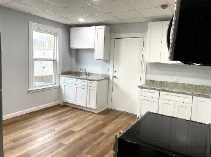 29 Maple St #2F — Photo 2