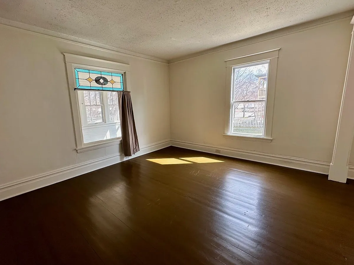 Building Photo - 227 Humboldt Ave N #1