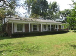 11 Chickadee Ln, Terre Haute, IN 47803