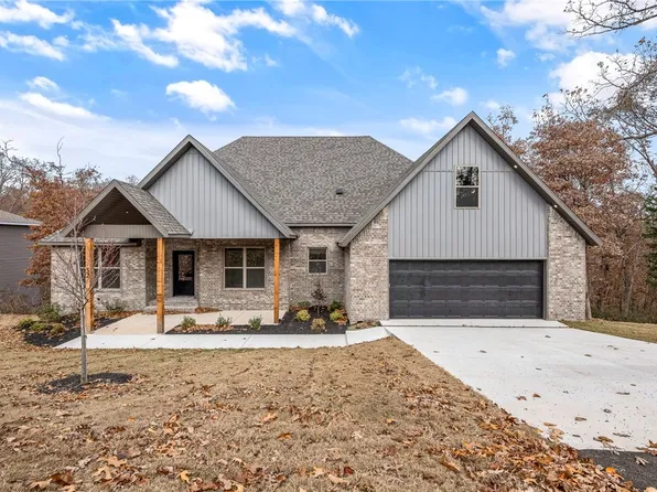 52 Morvan Dr, Bella Vista, AR 72715