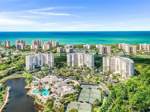 325 Dunes Blvd APT 406, Naples, FL 34110