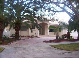 16221 NW 82nd Ct, Miami Lakes, FL 33016