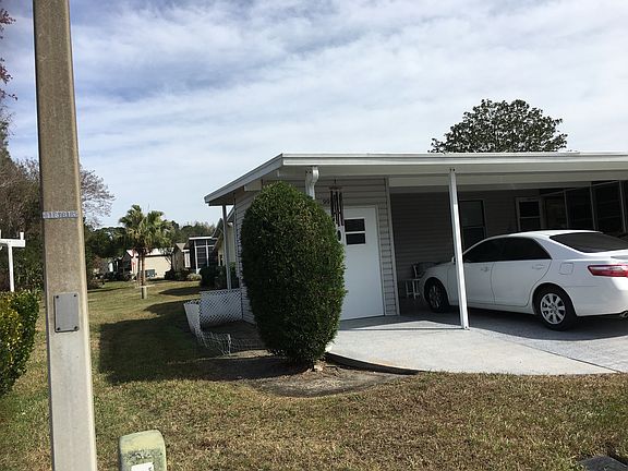 2nd image of 9919 Cypress Lakes Dr