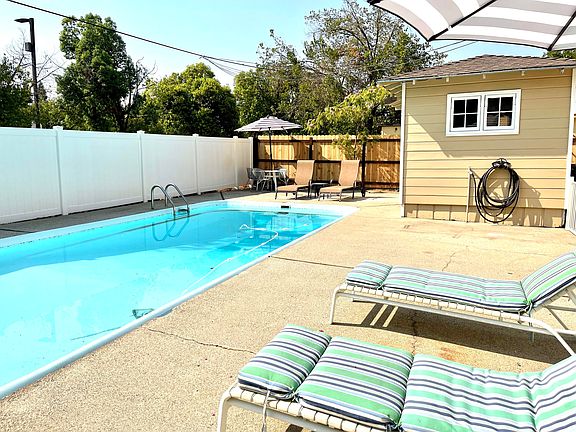 2nd image of 1756 Garden Ave