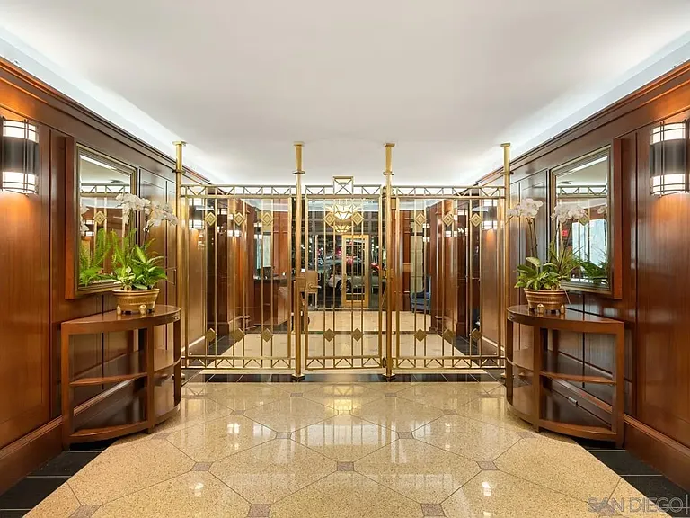 500 W Harbor Dr W #616 — Photo 34