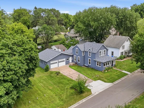 42 Church St, Houlton, WI 54082