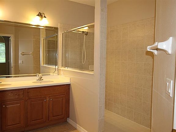 4th image of 9441 Myrtle Creek Ln APT 202