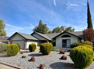 18624 Milford Dr, Lockeford, CA 95237