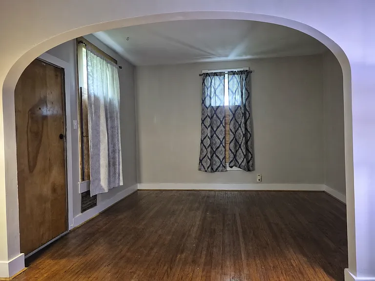 805 W Packard St — Photo 6