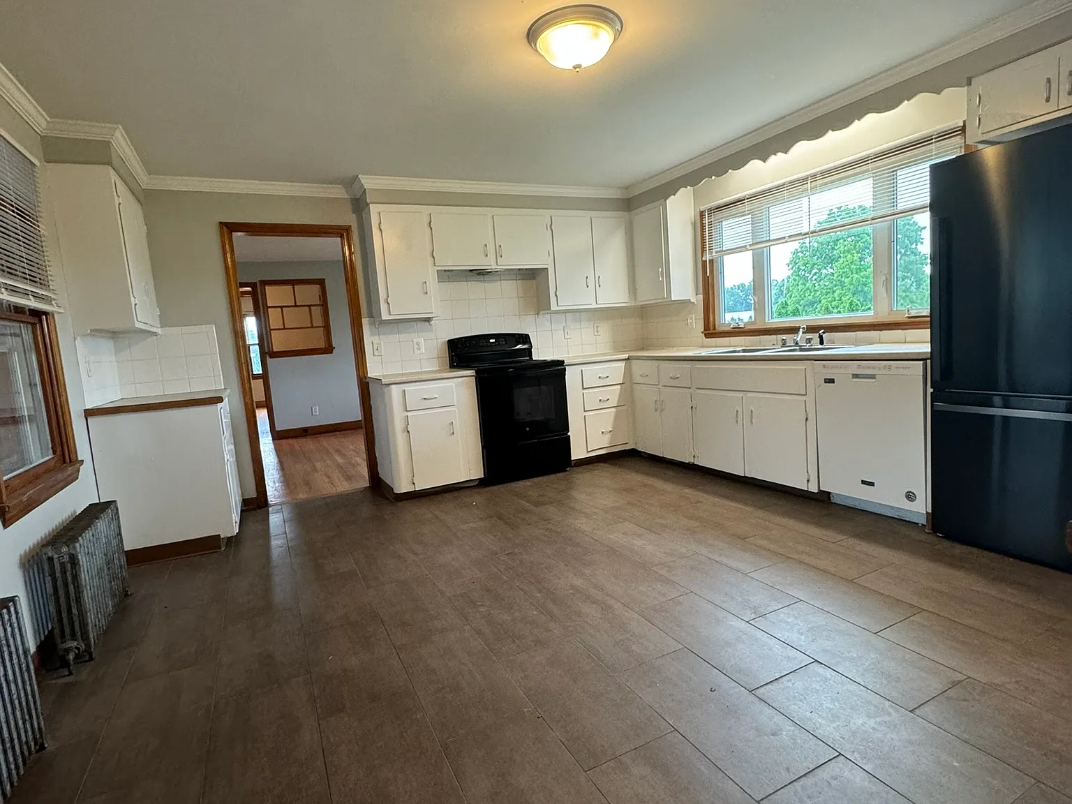 174 Russell Street - 1 — Photo 2