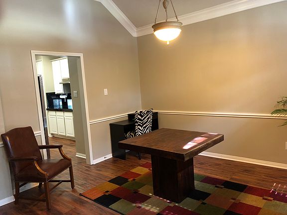 Formal dining or study
