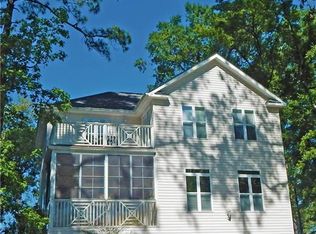 1013 Charlene St, Savannah, GA 31410