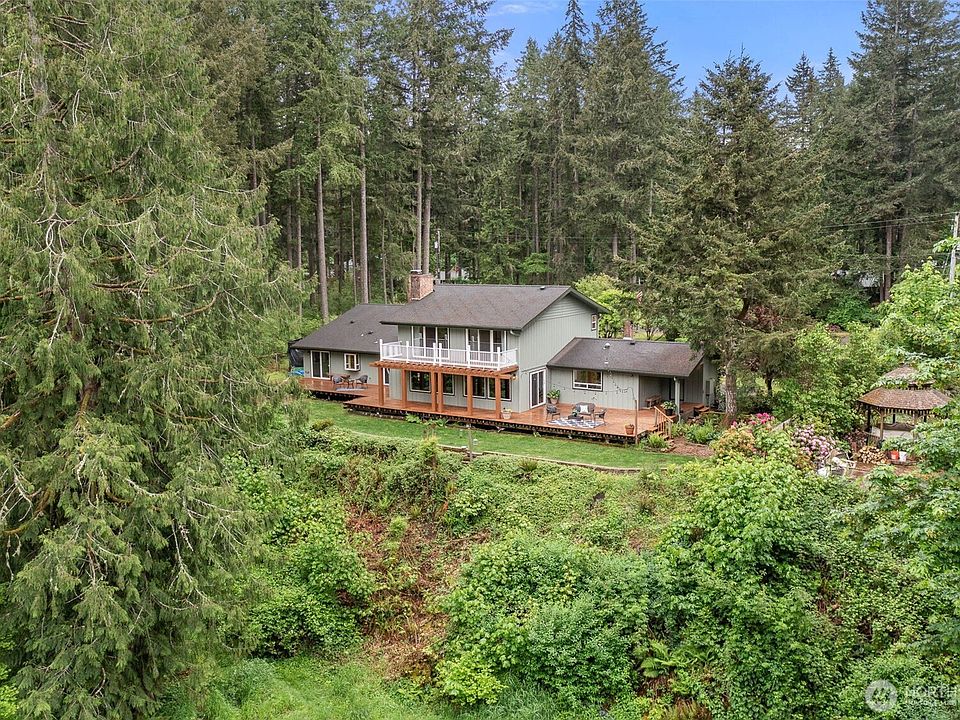 1st image of 11008 Cowlitz Drive SE