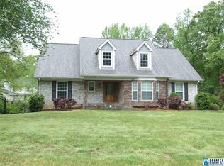 3488 Birchwood Ln, Vestavia, AL 35243