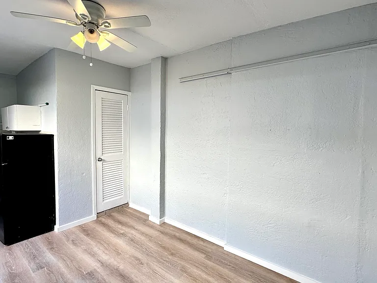 447 Conniston Rd #3 — Photo 5