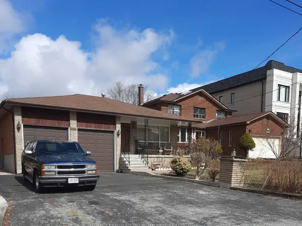 126 Spruce Ave, Richmond Hill, ON L4C 6W1
