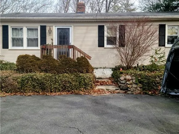 303 South Rd, East Greenwich, RI 02818