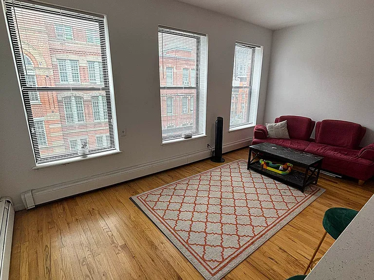 1683 Lexington Ave #7 — Photo 2