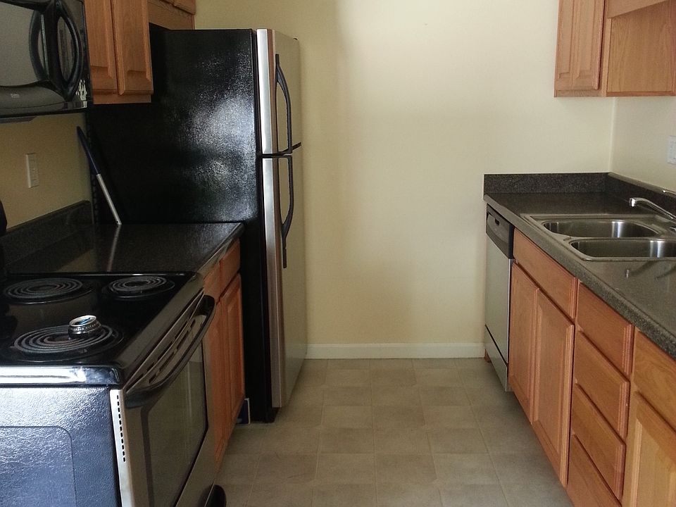 2nd image of 2126 Castillo St APT 7