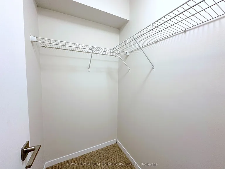 35 Valley Woods Rd #513 — Photo 9